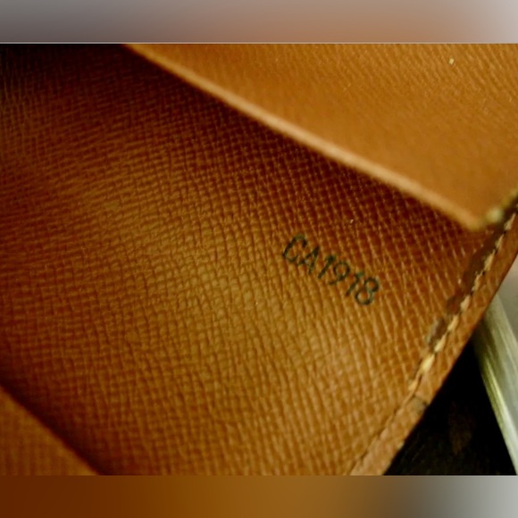 RARE Vintage LOUIS VUITTON PHOTO ALBUM Holiday Vacation Picture Portfolio Agenda - Picture 5 of 10